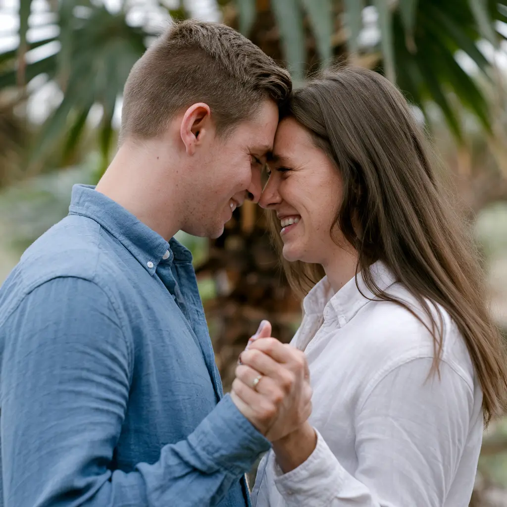 Polyamory singles meet online in La Habra, California. Dating has never been more authentic!